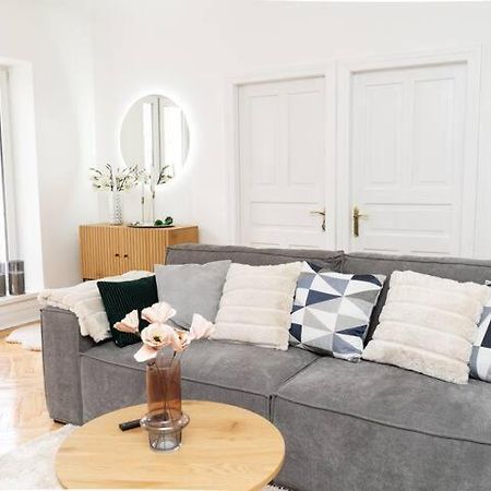 Freedom Apartments In The Heart Of Lviv - Balabana Str And Svoboda Avenue Ngoại thất bức ảnh