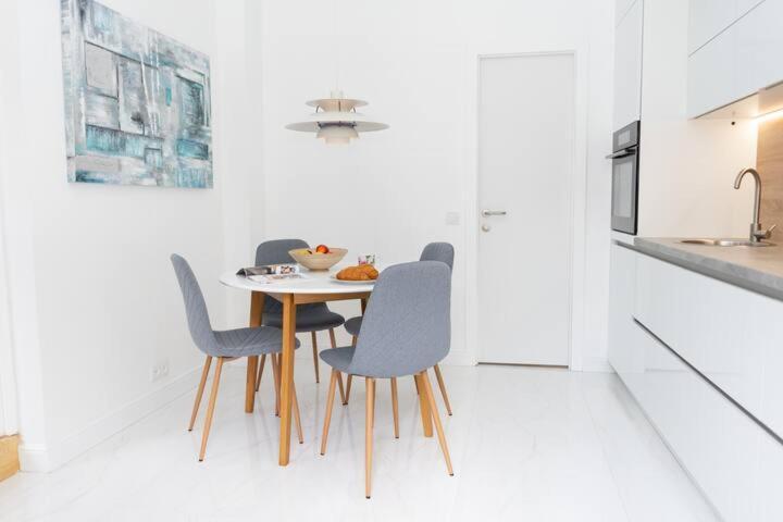 Freedom Apartments In The Heart Of Lviv - Balabana Str And Svoboda Avenue Ngoại thất bức ảnh
